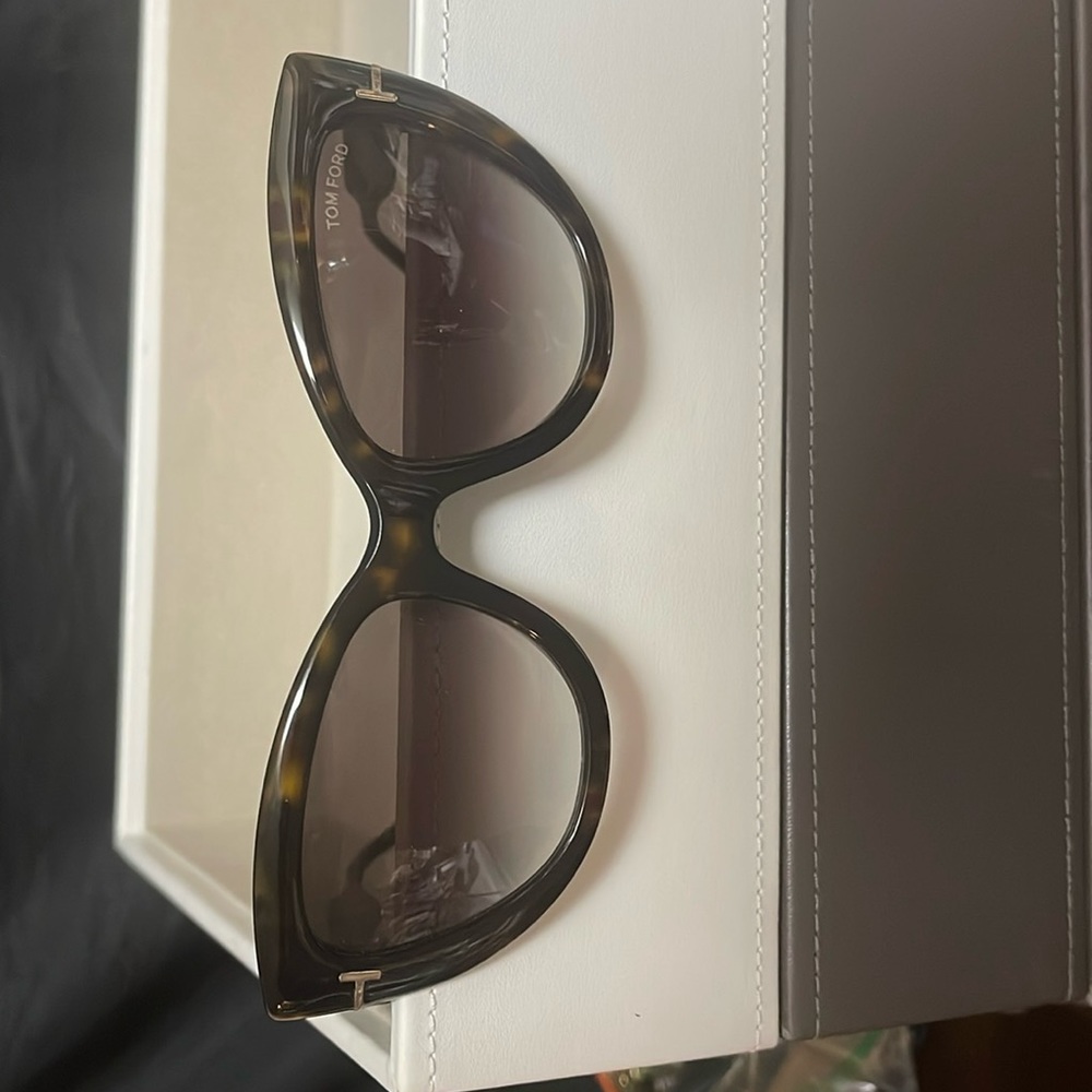Tom Ford Anya TF762